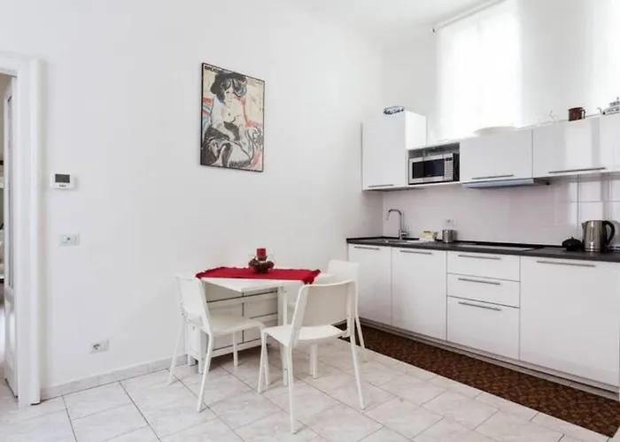 Isola And Zara Comfortable Apartment