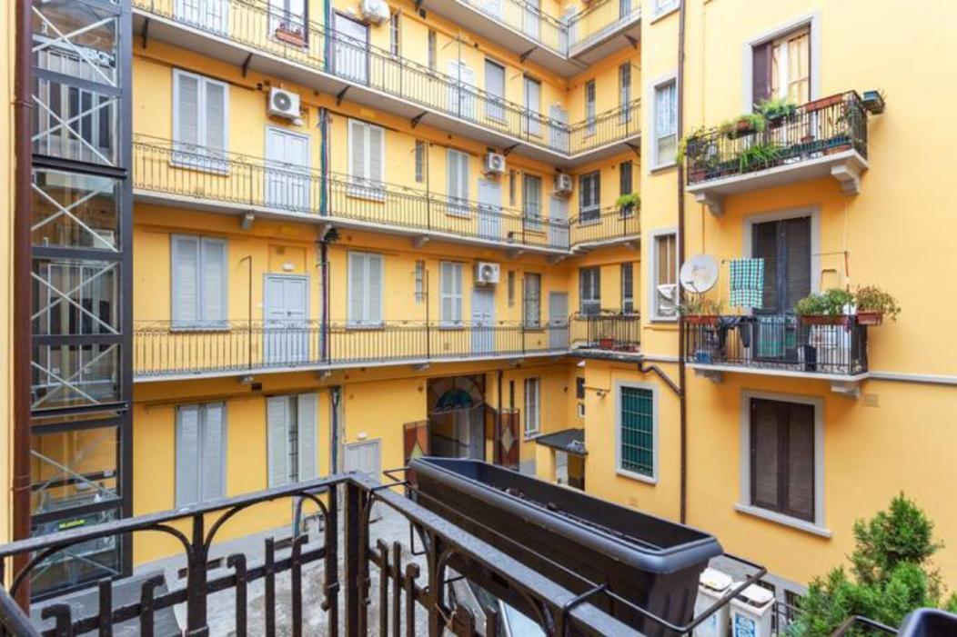 Isola And Zara Comfortable Apartment Mailand