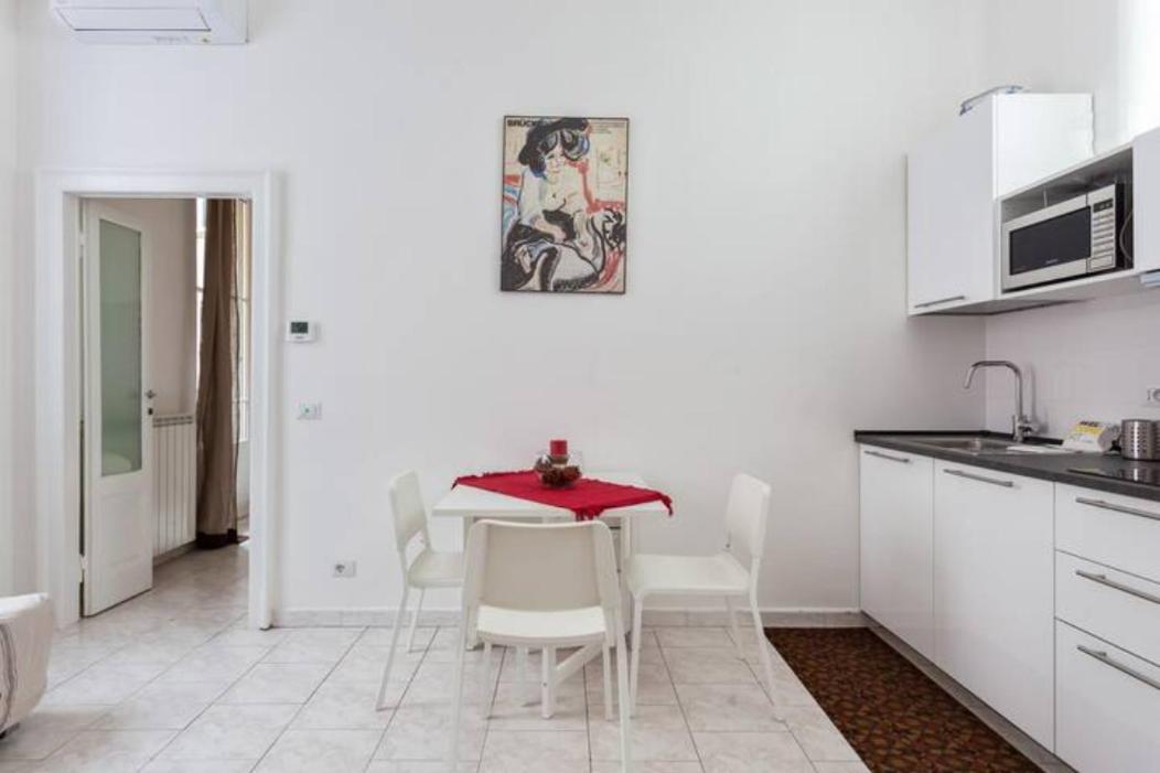 Isola And Zara Comfortable Apartment *